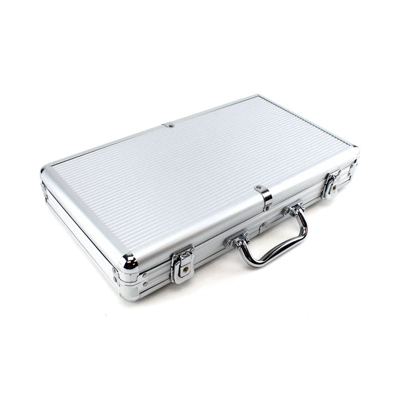 mallette de poker en aluminium couleur silver capacité 300 jetons